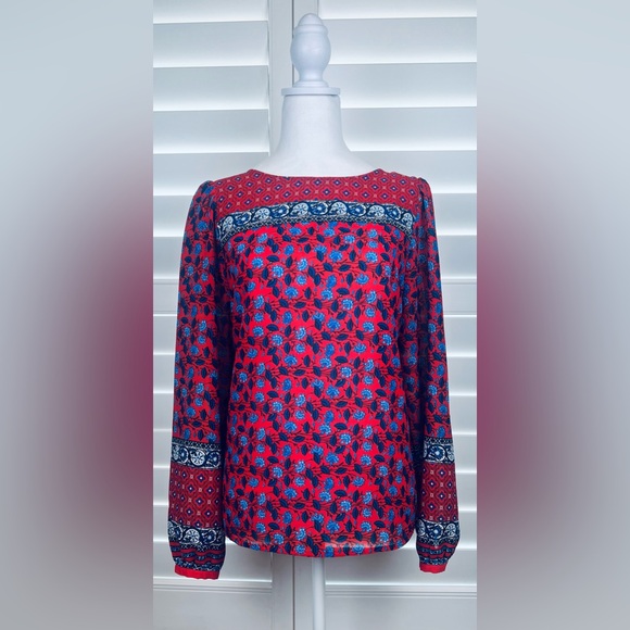 LOFT Tops - Loft Sz M Red w/Blue Floral Print